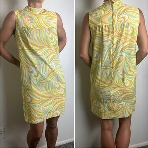 Vintage 60s 70s Helen Whiting Psychedelic Swirl Print Mini Shift Dress